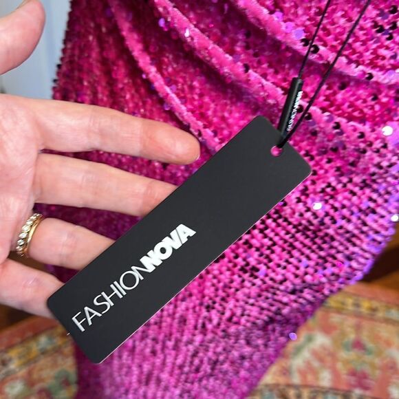 MAGENTA SEQUIN DRESS BODYCON MIDI ROMINA LINED FASHION NOVA PARTY VEGAS NWT SZ L - Picture 9 of 13